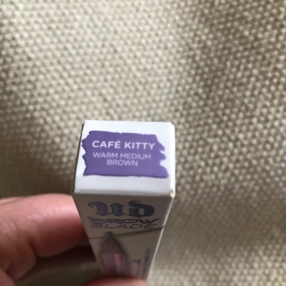 NIB Urban Decay Brow Blade Cafe Kitty warm med brown waterproof pencil ink stain